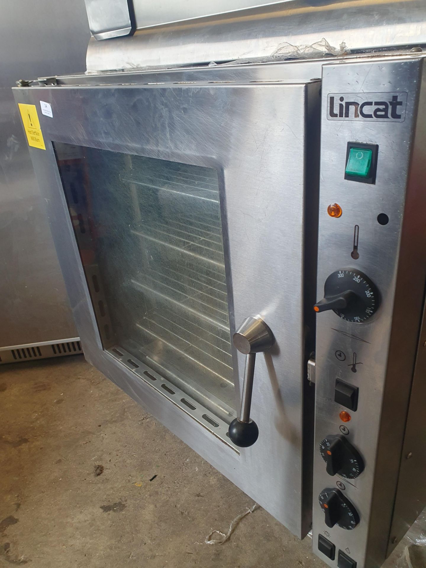 * Lincat bakery oven - Image 2 of 4