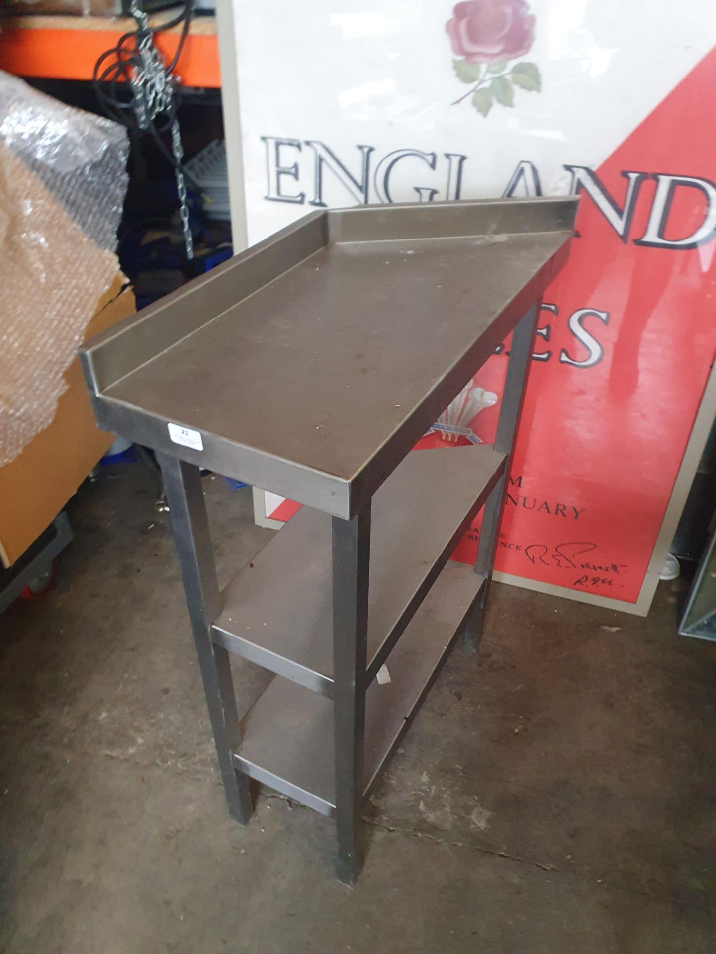 * S/S infil table - 300w x 700d x 880h