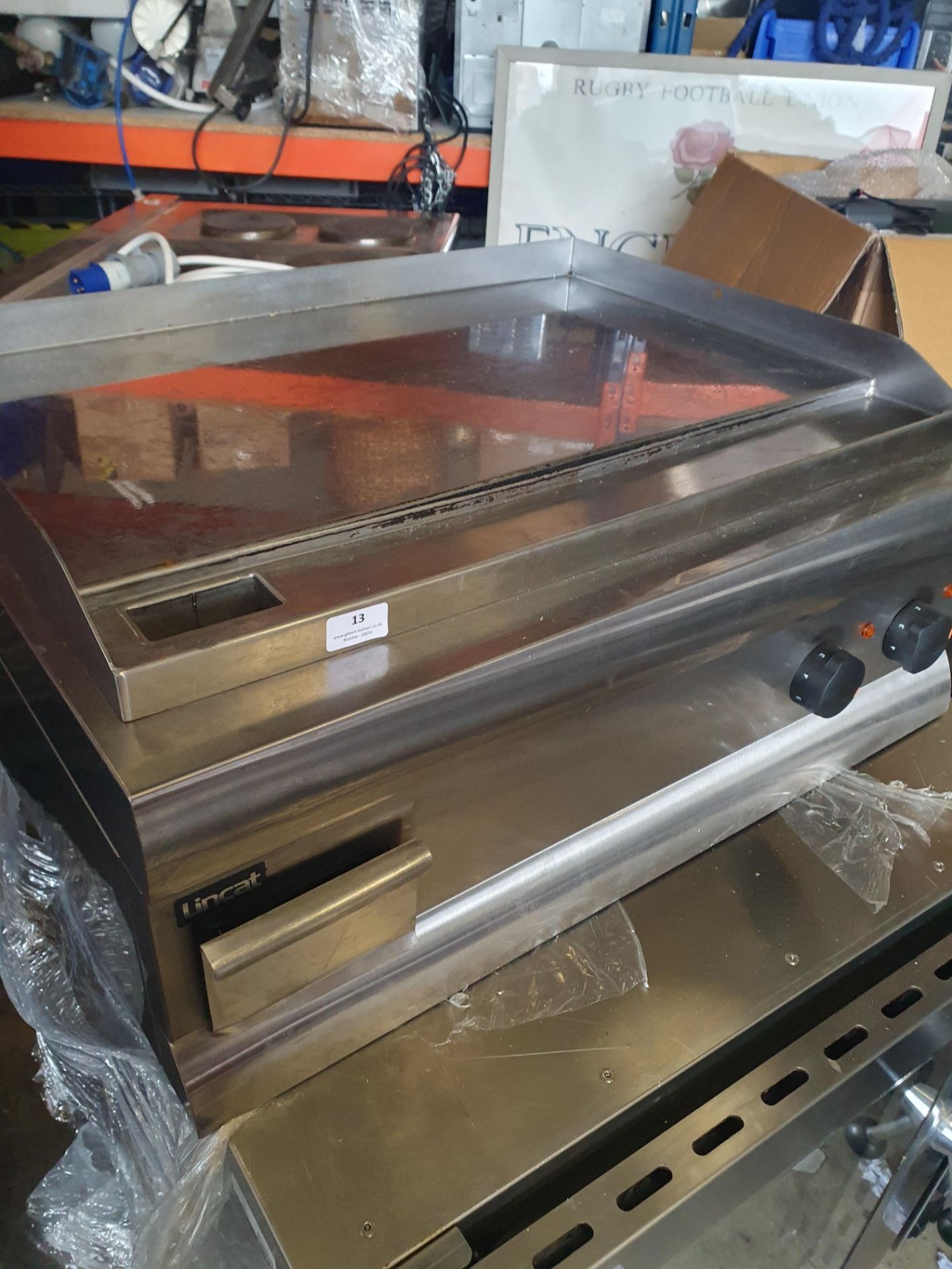 * Lincat griddle - cooking area 710w x 400d