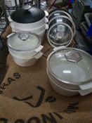 * 7 x cooking pots with lids