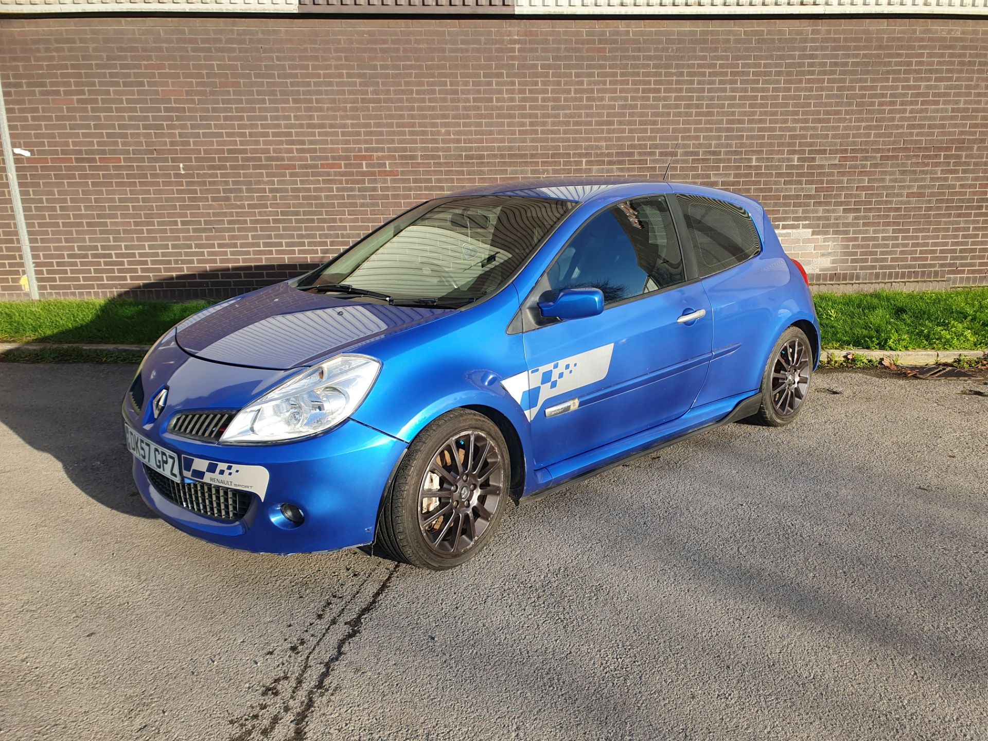 2007 Renault Sport Clio 197 - Image 2 of 15