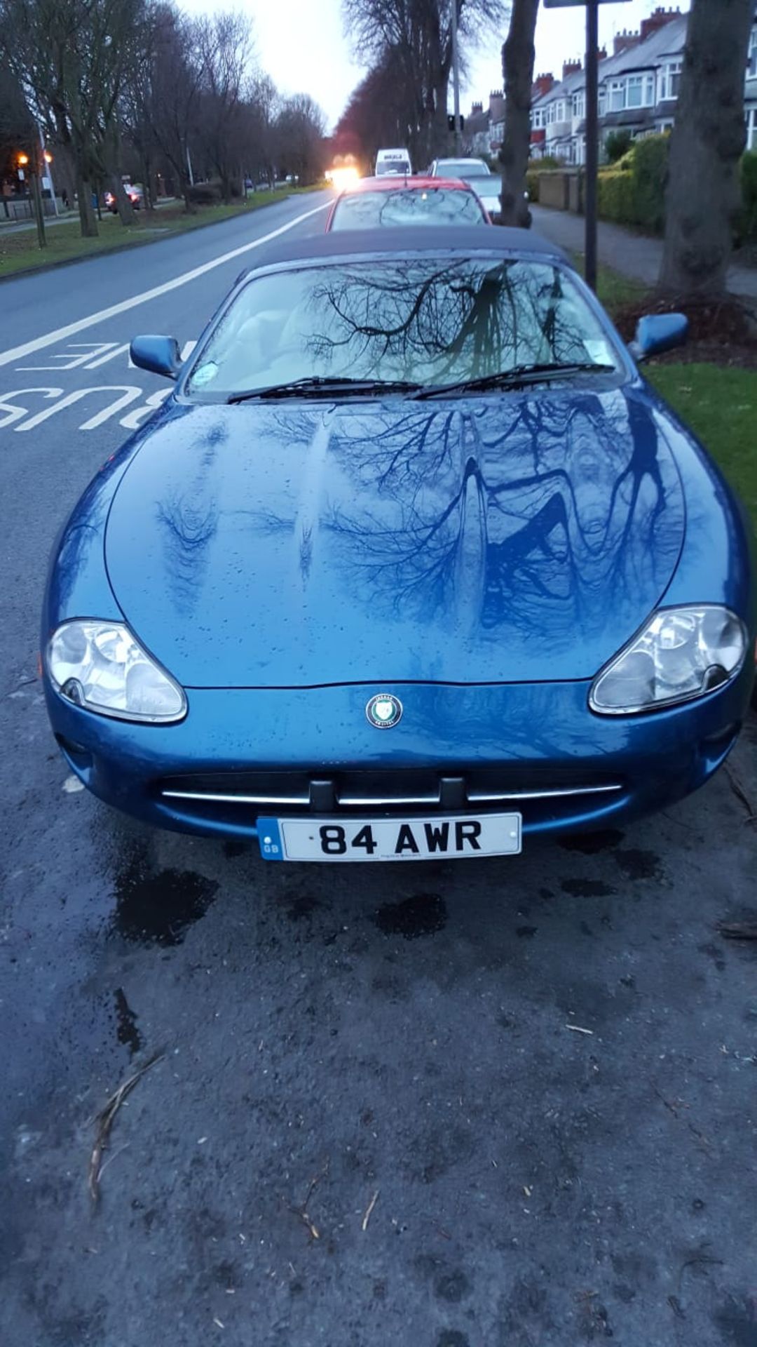 Jaguar XK8 Convertible - Image 3 of 4