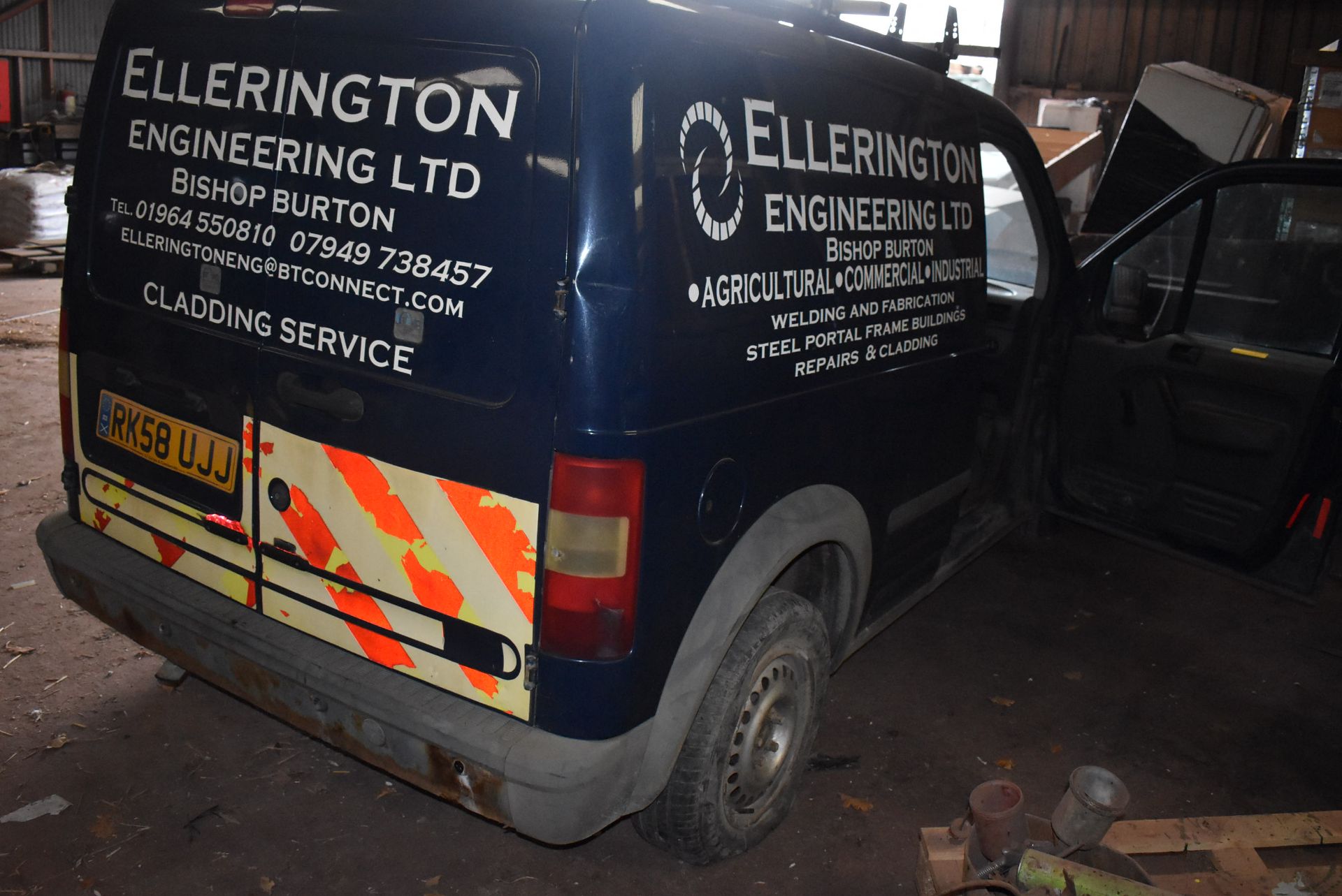 *Ford Transit Connect, Reg: RK58 UJJ (requires clutch) MOT: 16th January 2023 - Image 5 of 6