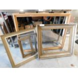 *5 Assorted picture frames