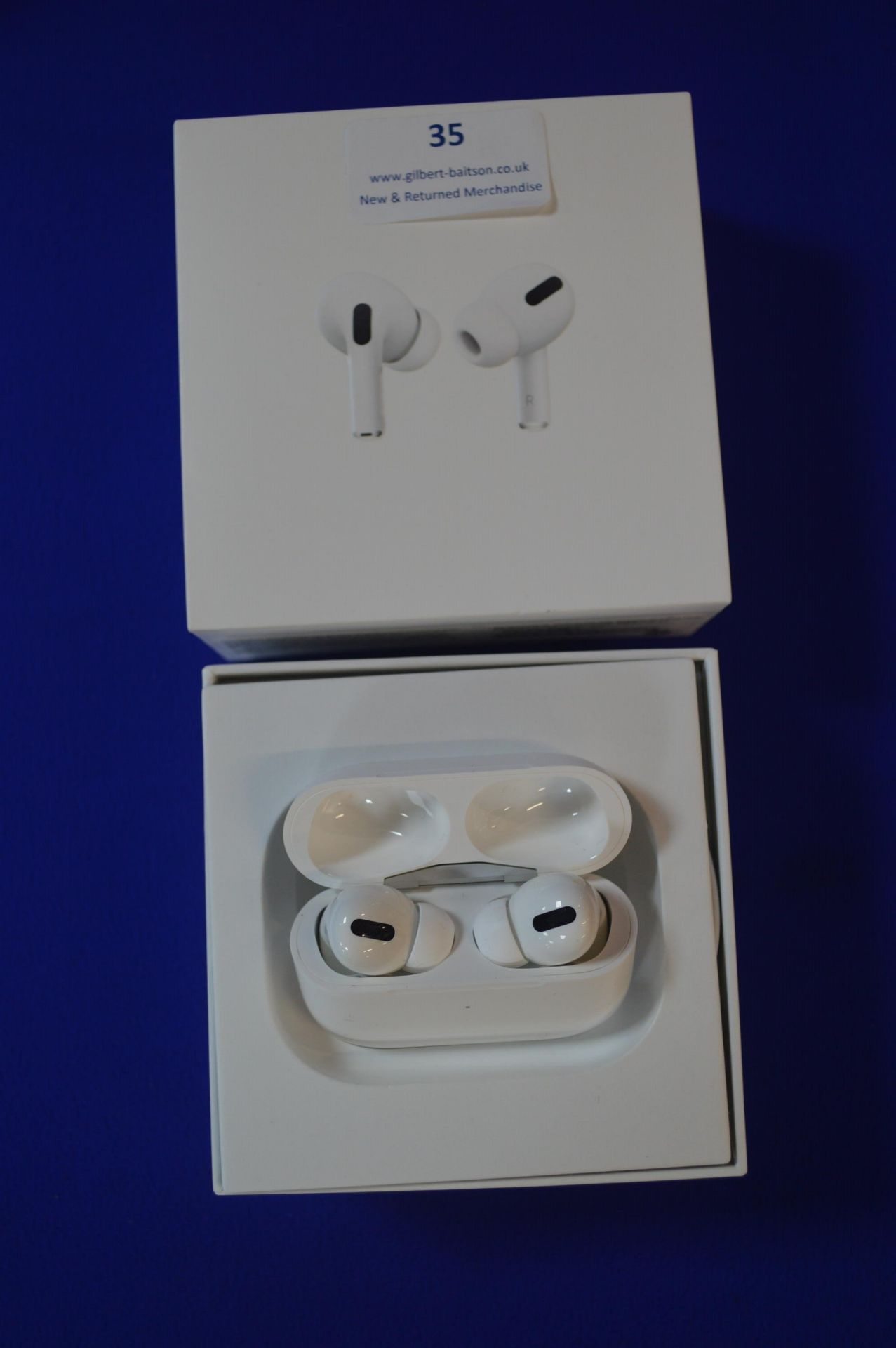 *Apple AirPods Pro with MagSafe Charging Case