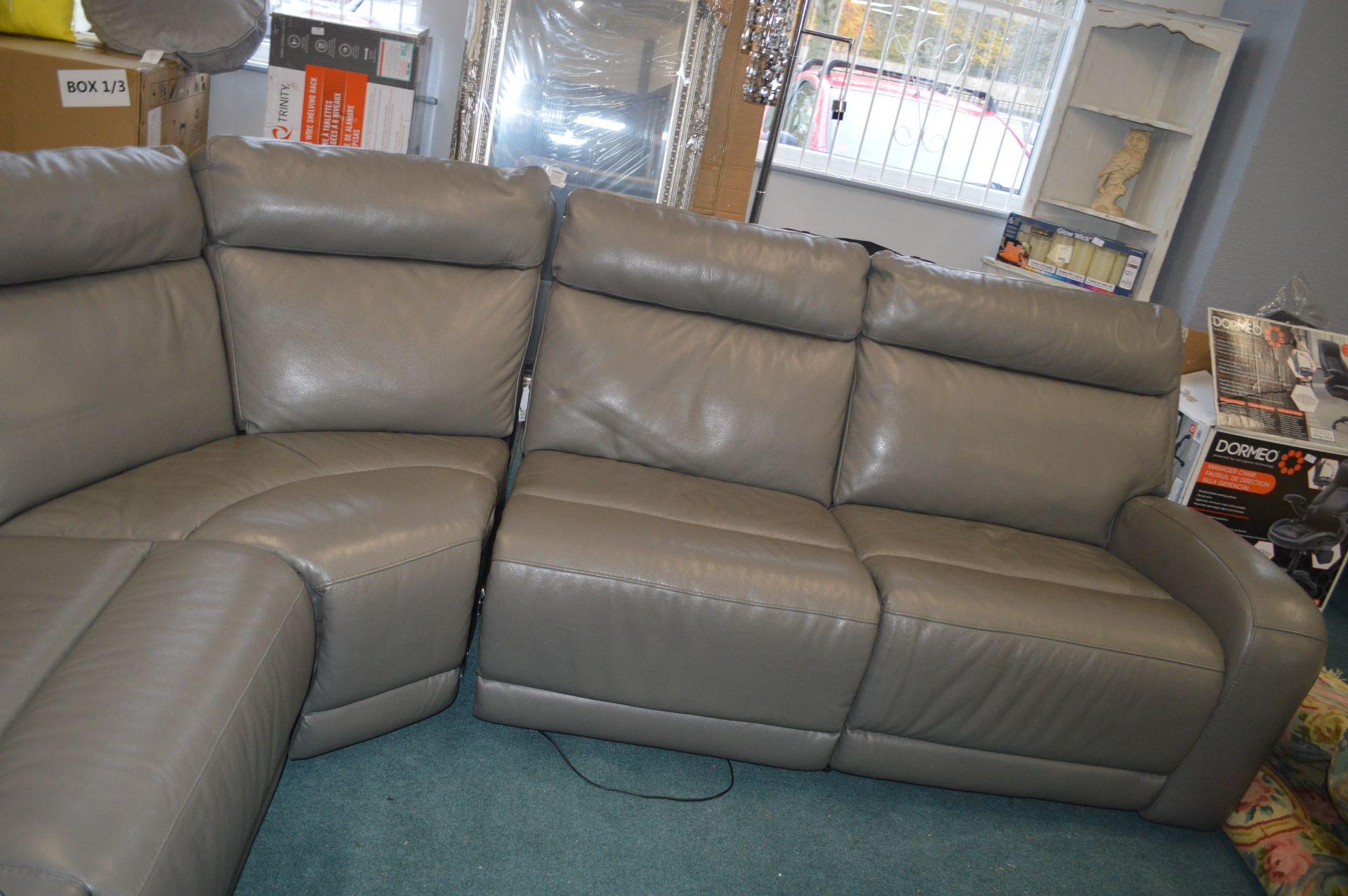 *Large Grey Leather Sectional Corner Sofa with Rec - Image 3 of 3