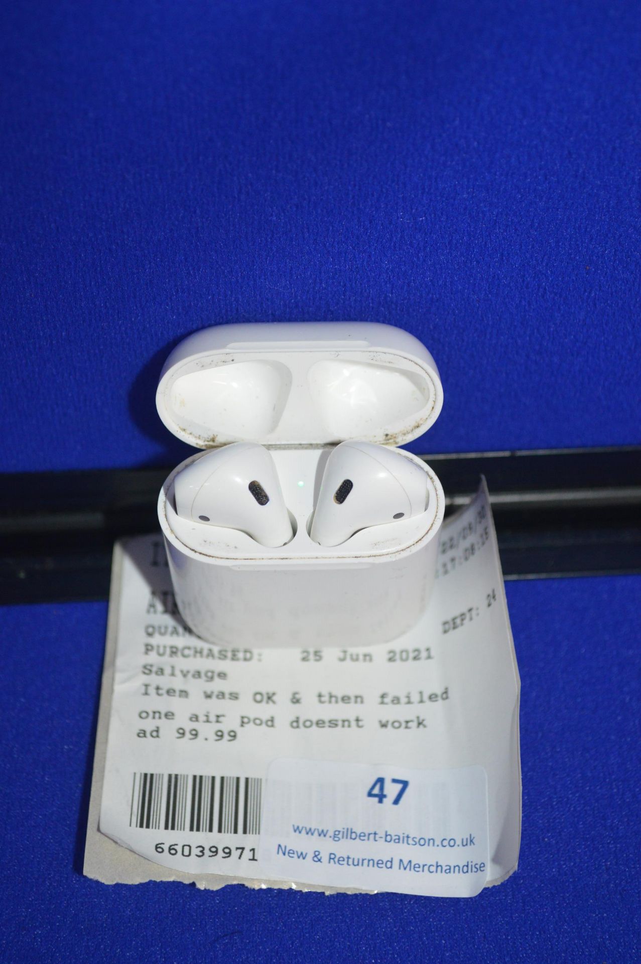 *Apple AirPods 2nd Gen with Case