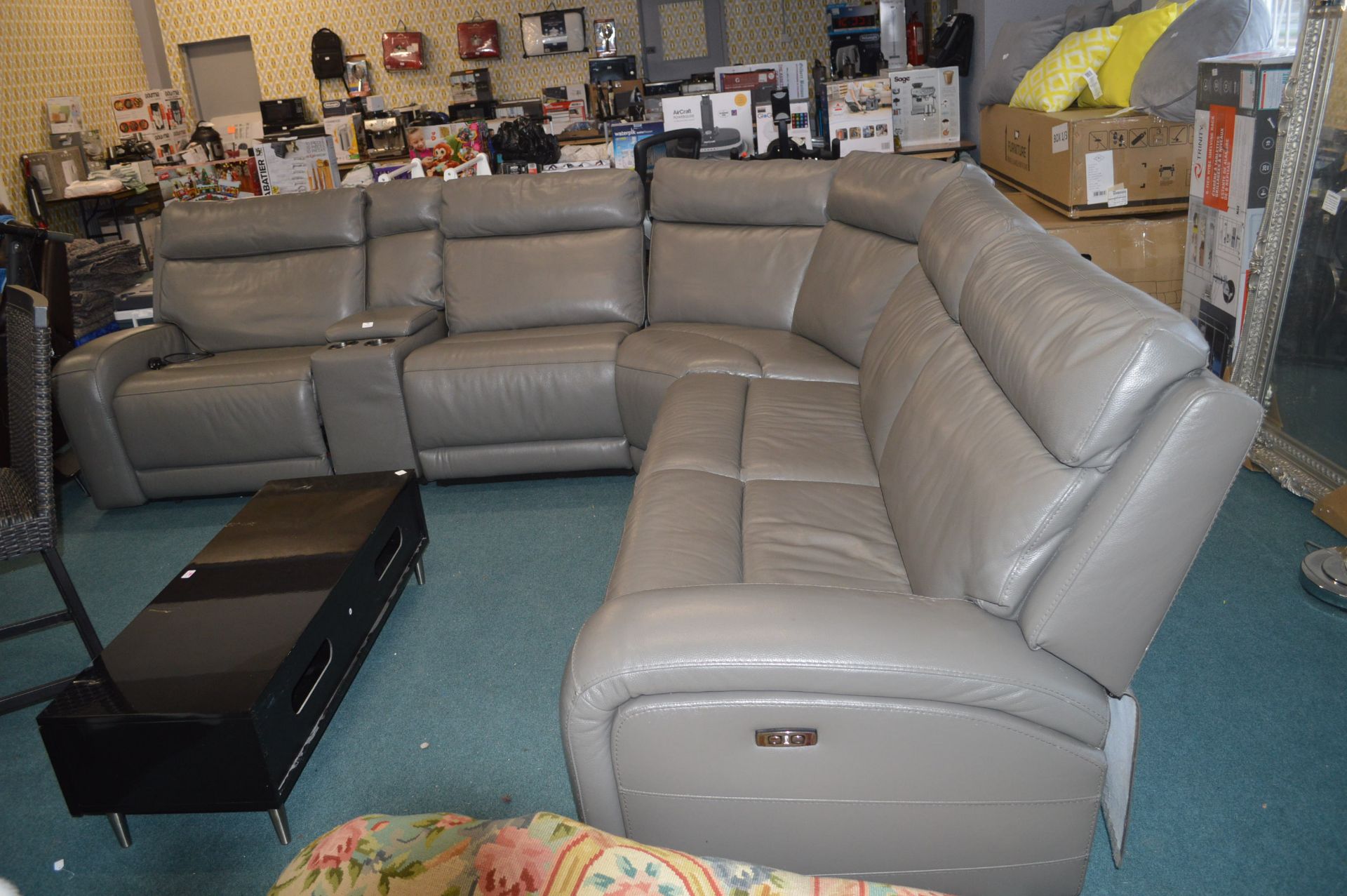 *Large Grey Leather Sectional Corner Sofa with Rec