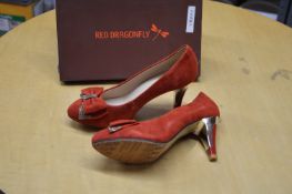 *Red Dragonfly Red High Heel Shoes Size: 5.5