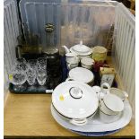 A Royal Doulton Oxford Green pattern part tea and dinner service, to include teapot, teacups and