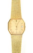An Avia gentleman's quartz wristwatch, with 3cm wide octagonal face, baton pointers and numerals and
