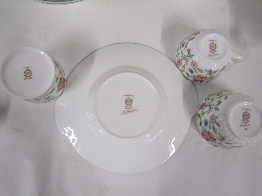 A Minton Haddon Hall porcelain part tea and dinner service, to include three tureens, cake plate, mi - Image 3 of 3