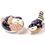 A Royal Crown Derby Imari paperweight modelled as a quail, and another modelled as a wren, no gold o