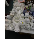 Various white decorated dinner ware, part services, etc. (a quantity)