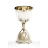 An Edward VII double ended silver egg cup, of plain form, Birmingham 1904, 1¼oz, 10cm high.