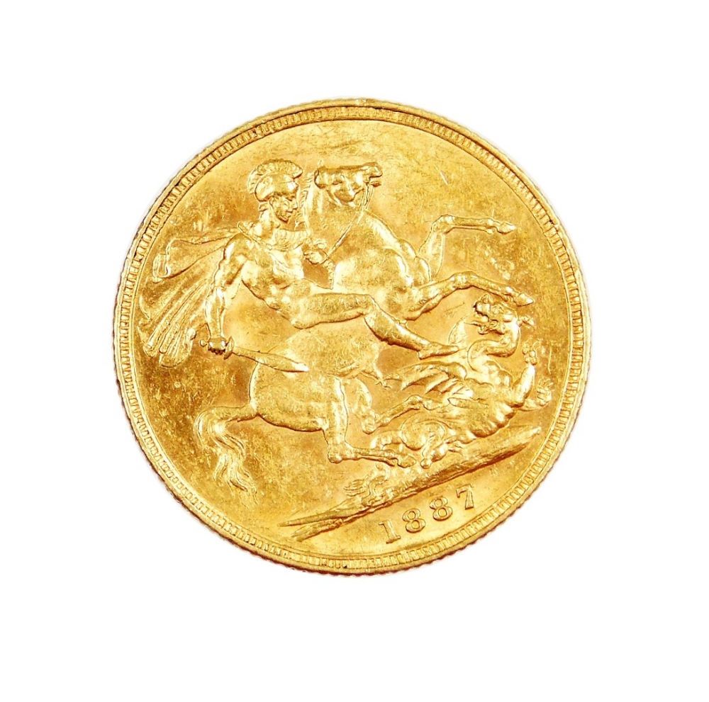 A Queen Victoria young head gold full sovereign 1887, 8.0g.