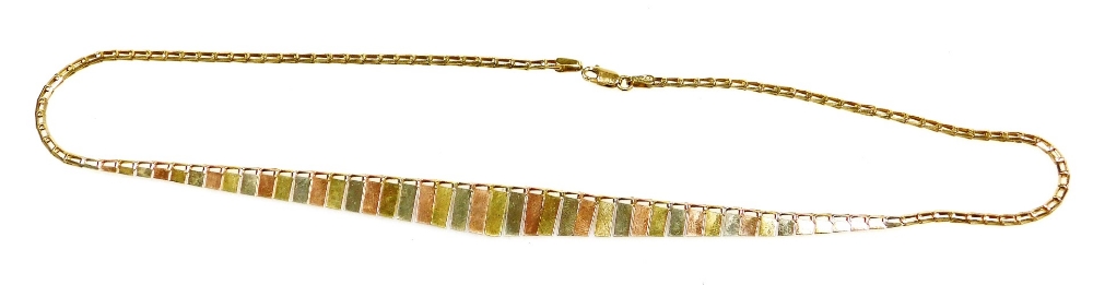 A 9ct gold tricolour fan design necklace, each with flat links, 42cm long, 6.1g all in.