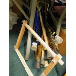 Various walking sticks. (a quantity)