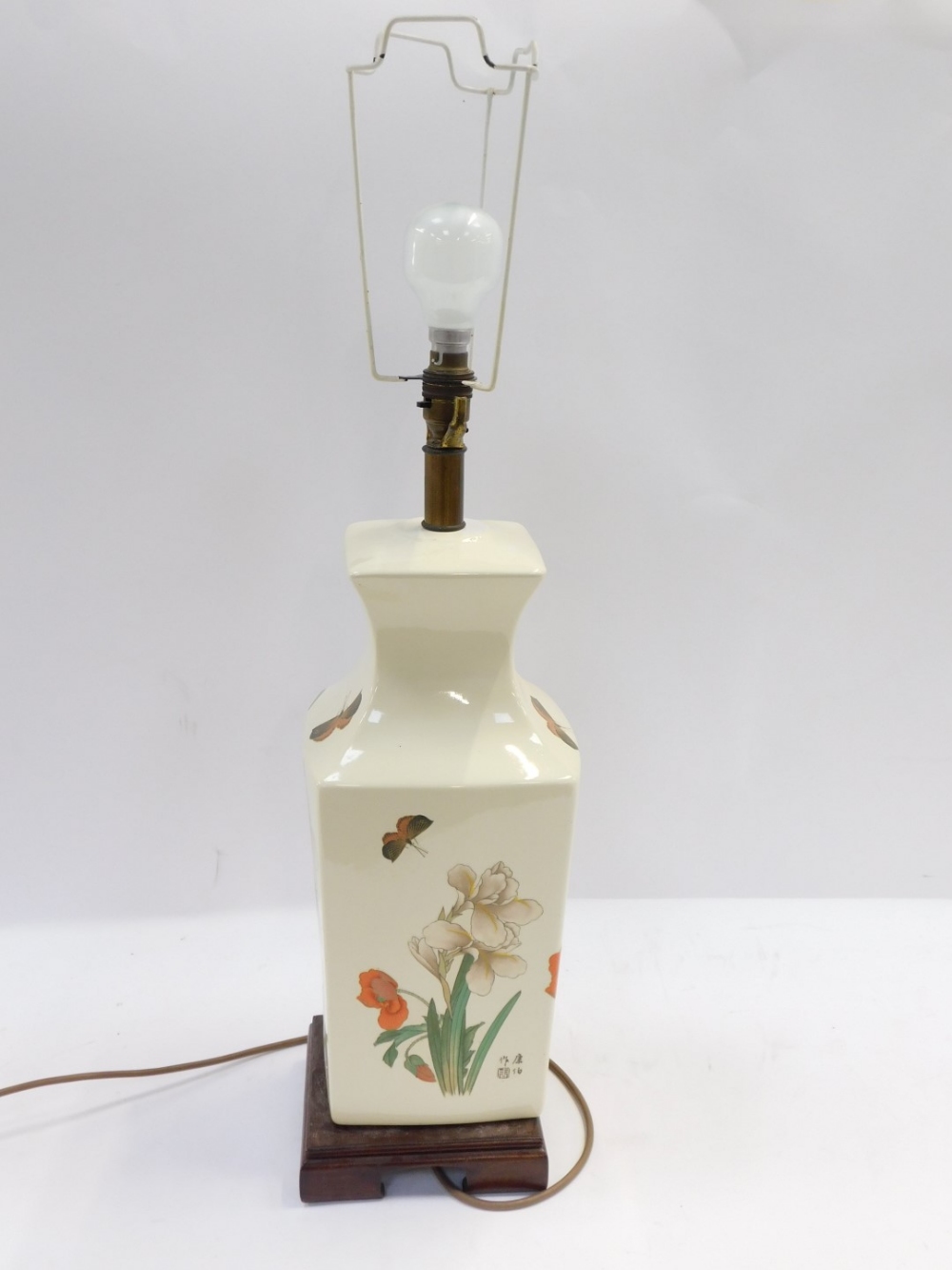 An Oriental ceramic table lamp, with painted detailing of red and white flowers, with butterflies an - Image 3 of 4