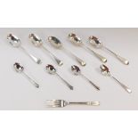 Five Edward VII silver teaspoons, initial engraved, London 1907, the George V Albany pattern coffee