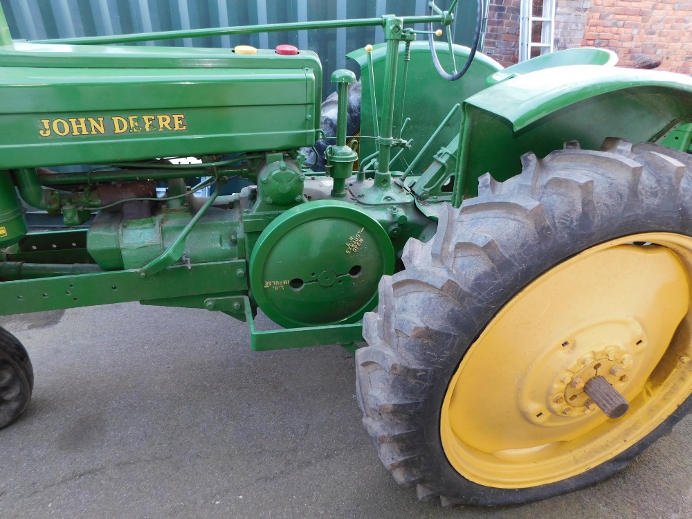 A 1941 John Deere Agricultural Tractor, registration JL 7574, petrol, first registered 03/01/1941, V - Image 5 of 7