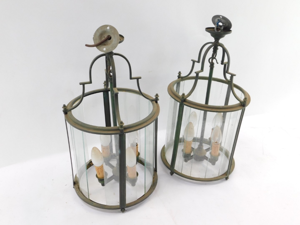 A pair of brass hanging lanterns, each cylinder form, with four fittings and various glass panels, e - Image 2 of 5