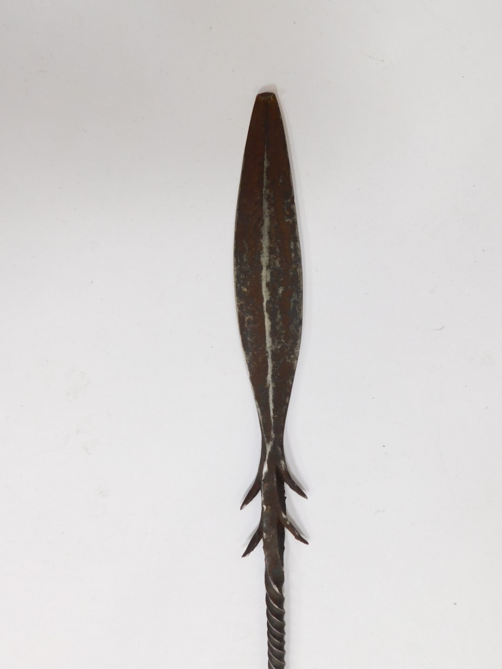 Tribal Art. An African spear, with twisted metal spearhead, 95cm long. - Image 3 of 4