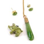 A small group of jade and malachite jewellery, comprising a jade pendant, with gold plated mounts, o