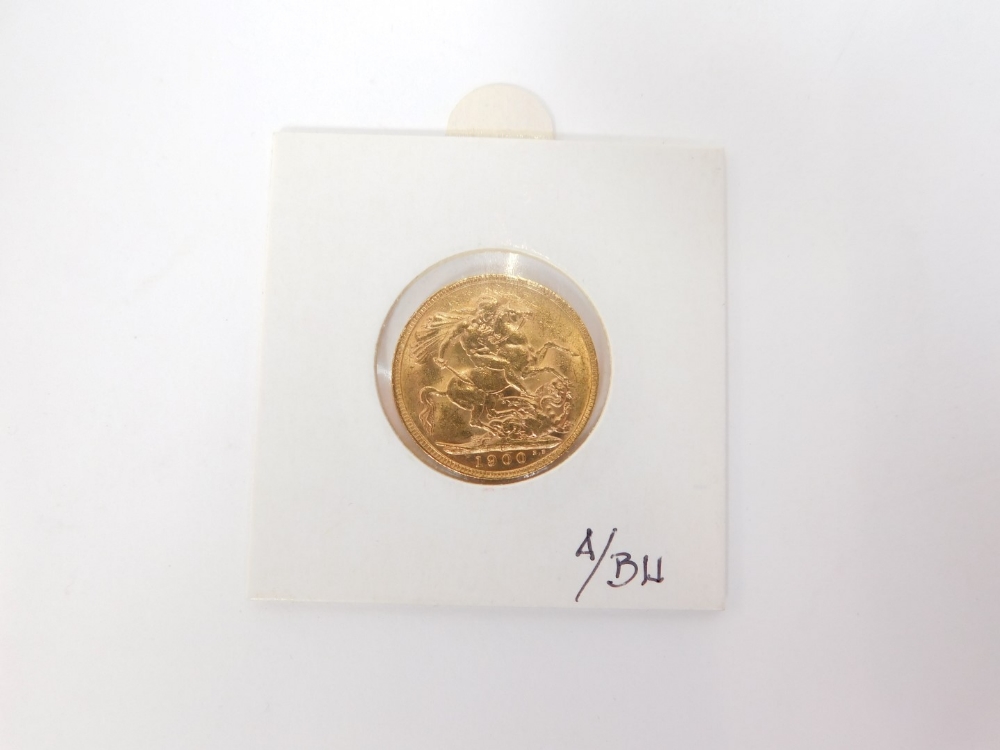 A Victorian full gold sovereign, dated 1900, with old head. - Image 2 of 2