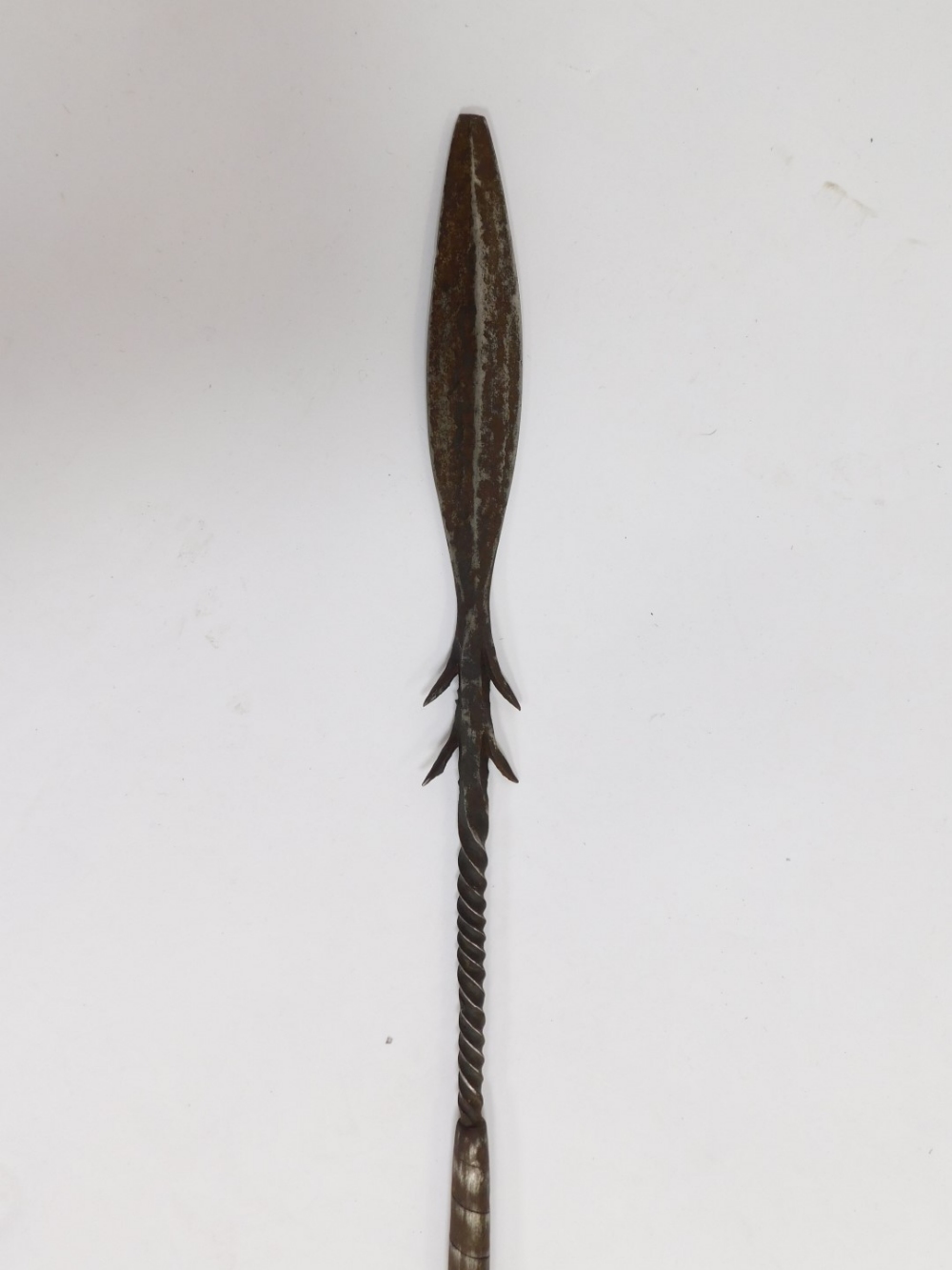 Tribal Art. An African spear, with twisted metal spearhead, 95cm long. - Image 2 of 4