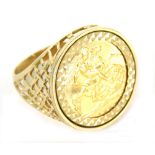 An Elizabeth II half gold sovereign, in 9ct gold basket weave ring setting, size T, 8.3g all in.