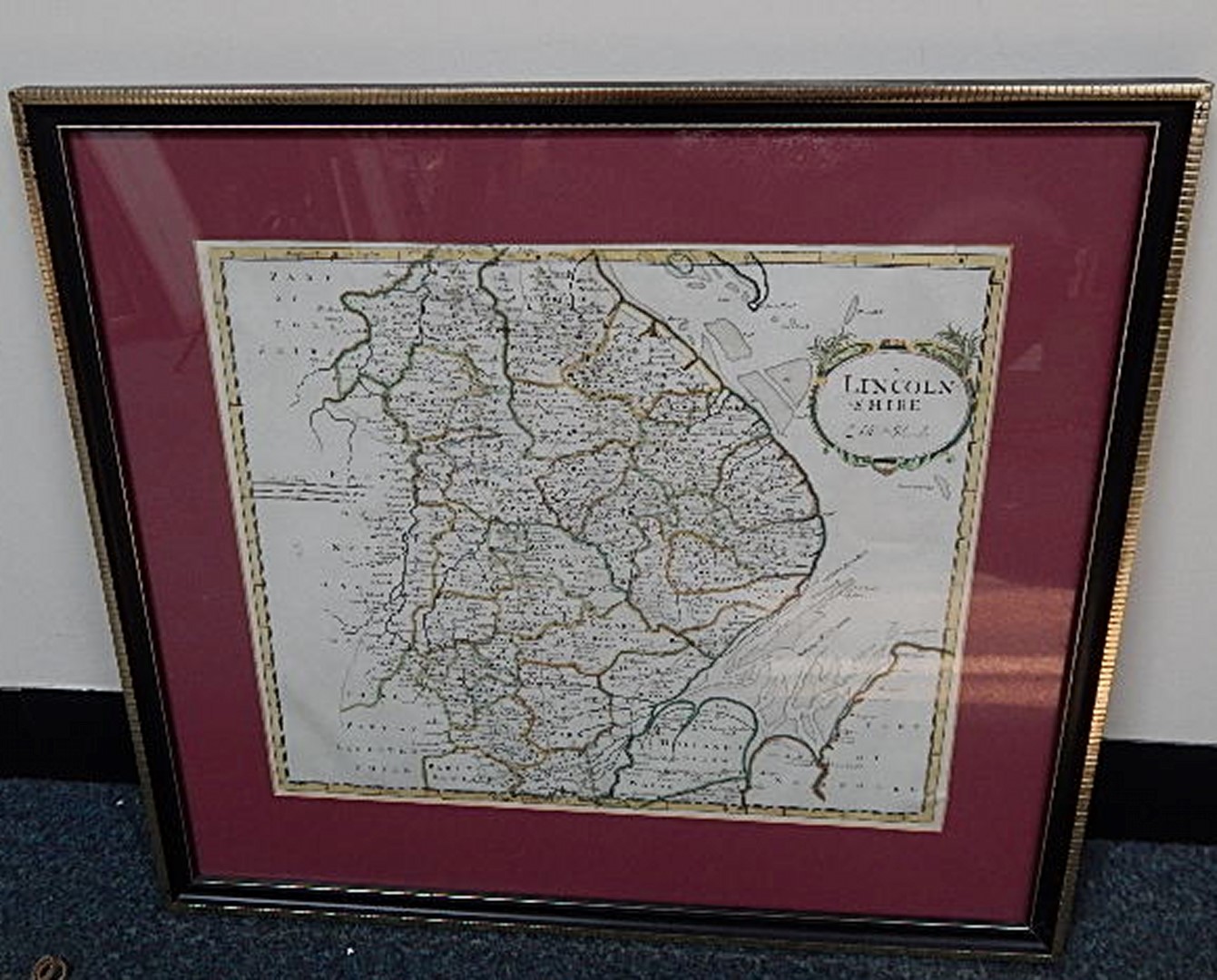 After Robert Morden. A late 20thC coloured map of Lincolnshire, 37cm x 42cm. - Bild 3 aus 3