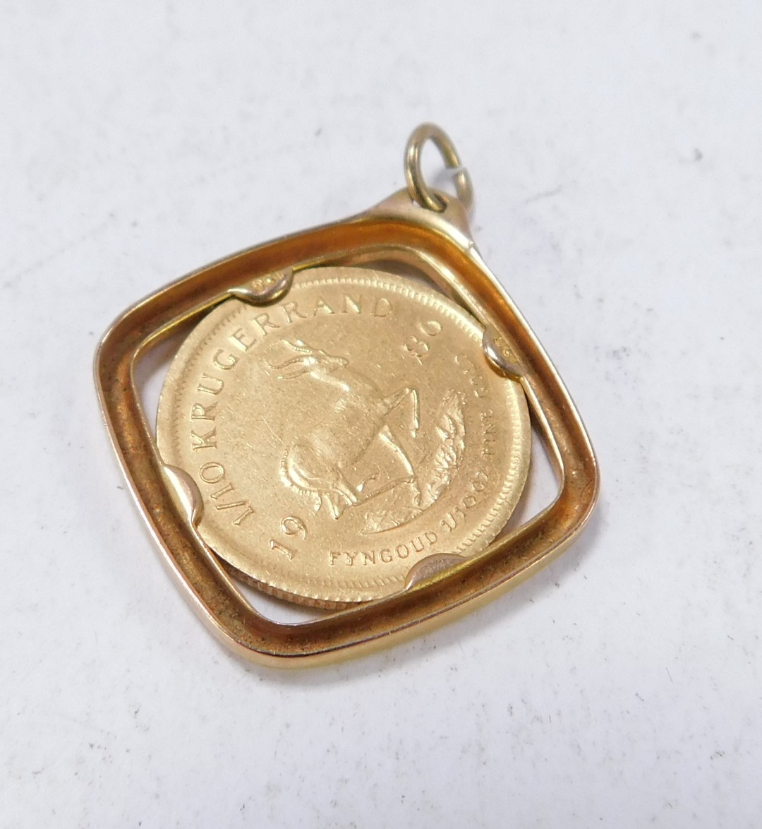 A 1/10th oz Krugerrand pendant, in 9ct box frame, 4.6g all in, 2cm high. - Image 2 of 2