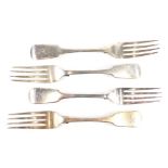 A pair of George IV table forks, fiddle pattern, London 1824, 19cm long, and two further similar, 8o