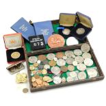 Various World and GB coinage, medallions, etc., to include 1977 crown, American cent pieces, London