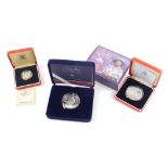 Various coins, comprising a Queen Elizabeth, The Queen Mother centenary silver crown, silver proof f