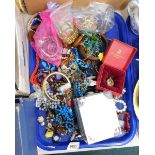 Various costume jewellery and effects, beads, bangles, necklaces, pendant, etc. (1 tray)