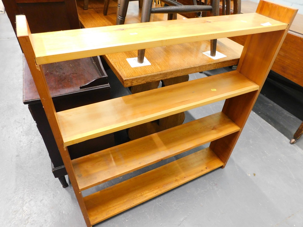 A pine open bookcase, 95cm wide.