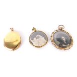 Various lockets, gold coloured, double sided photographic locket, enclosed locket, etc. (3)