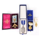 Various Masonic jewels, a 61st WM 1965-61 silver marked W.Bro. Darling 1960-1961, various others, et