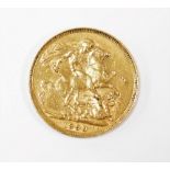 A Queen Victoria gold full sovereign 1899, 8.0g.