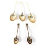 Silver cutlery, comprising two silver fiddle pattern tablespoons, bearing initial P, Sheffield 1926,
