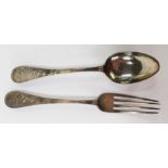 A Victorian silver fork and spoon set, each with bird and flower patterned top, Sheffield 1878, 2oz.