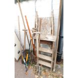 Garden tools, shears, rakes, wooden stepladders, etc. (a quantity)