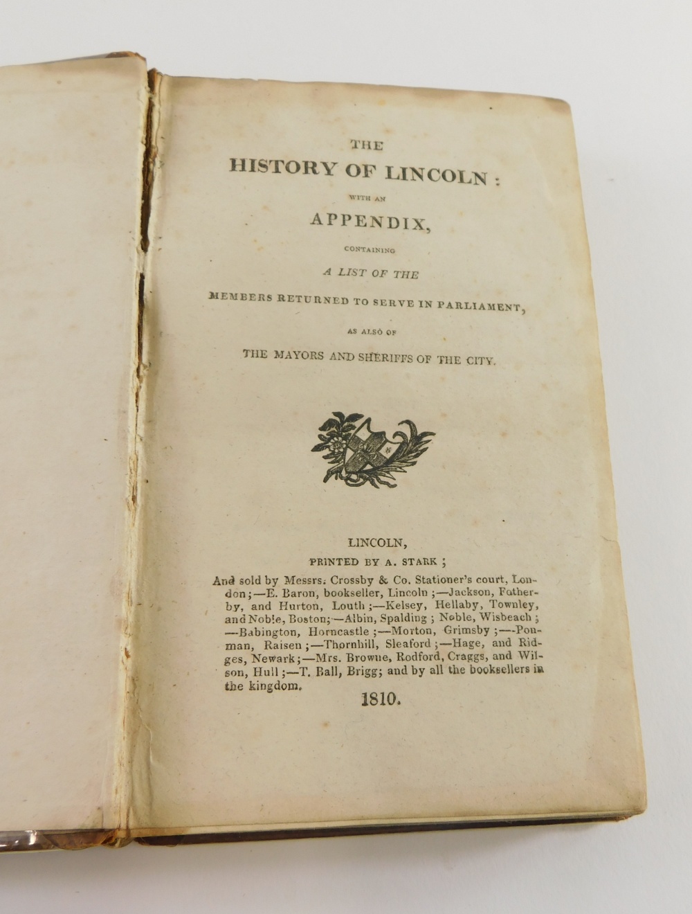 THE HISTORY OF LINCOLN, contemporary calf, spine gilt, 8 vo, Lincoln, 1810. - Bild 3 aus 5