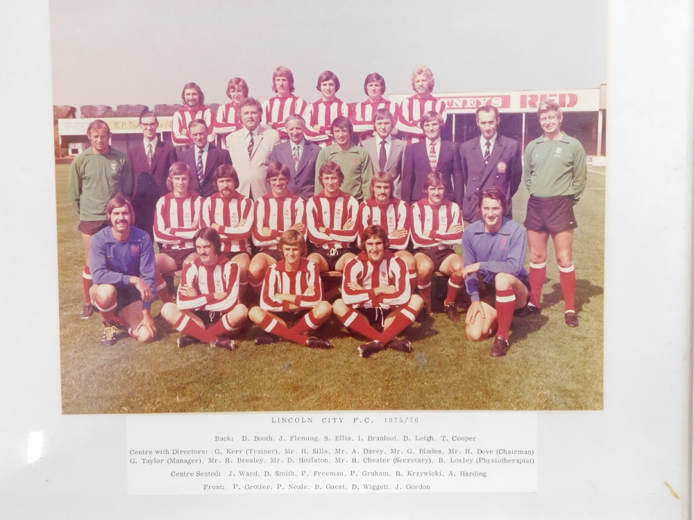 Three photographic prints of the Lincoln city squads, 1975/76, 28cm x 41cm, 1977/78 and 1980/81, eac - Bild 4 aus 4