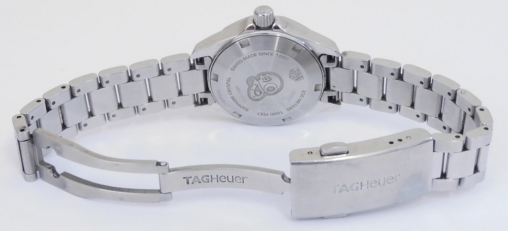 A Tag Heuer Aquaracer lady's stainless steel cased wristwatch, circular opalescent dial set with dia - Bild 3 aus 3