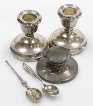 A group of small silver, comprising a pair of Elizabeth II silver squat candlesticks, Birmingham 197