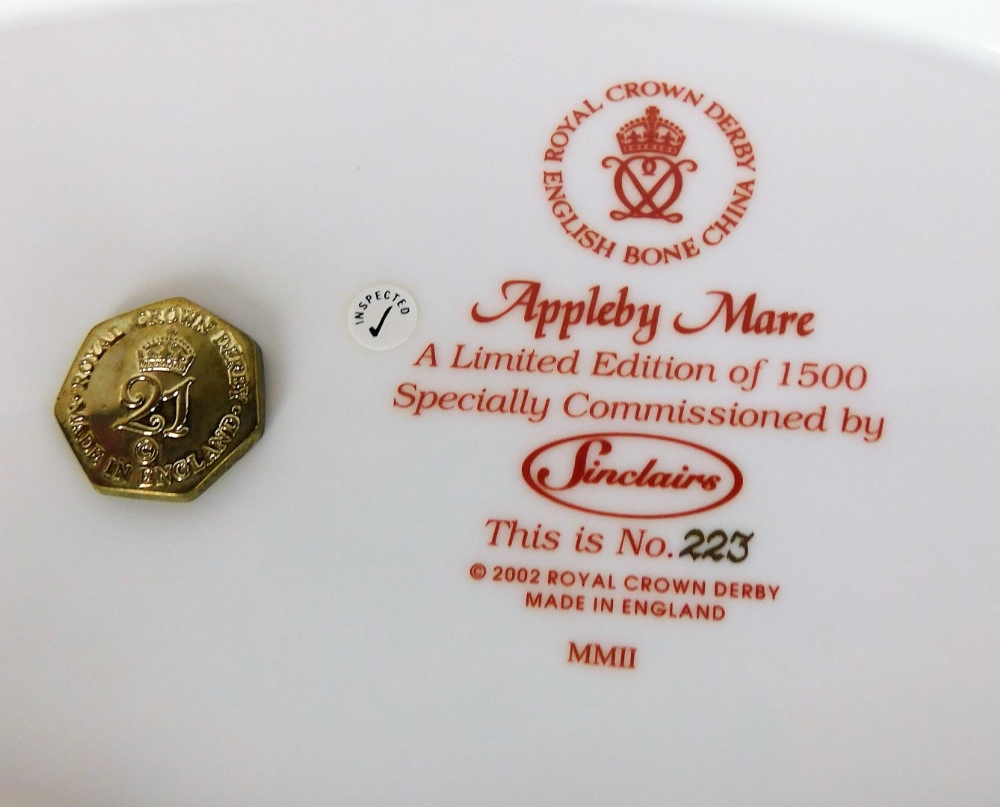 A Royal Crown Derby porcelain Appleby Mare paperweight, limited edition number 223/1500, specially c - Bild 2 aus 2