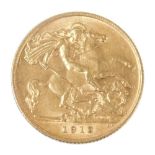 A George V gold half sovereign 1912, 4.0g.